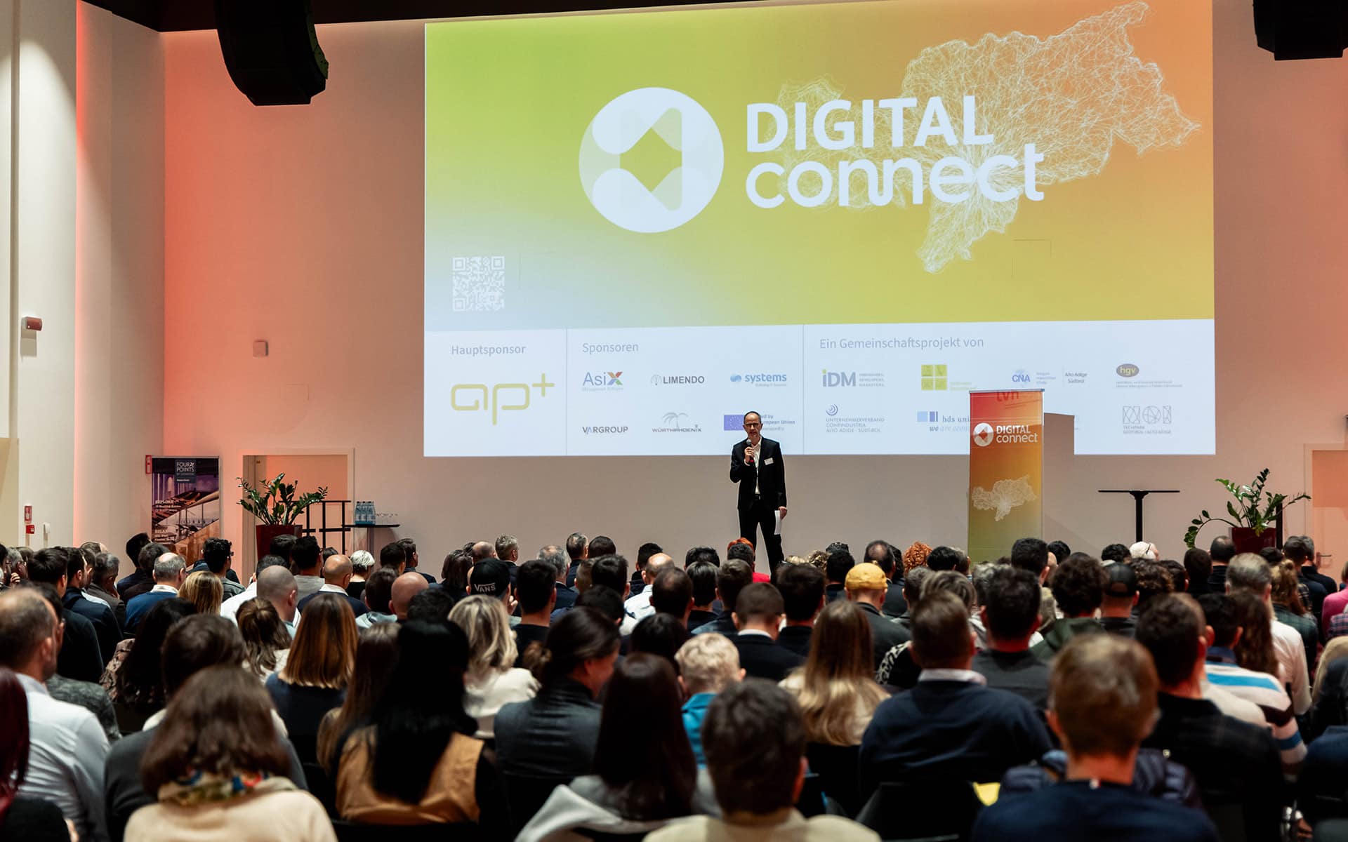 4-Kachel_DIGITAL-CONNECT